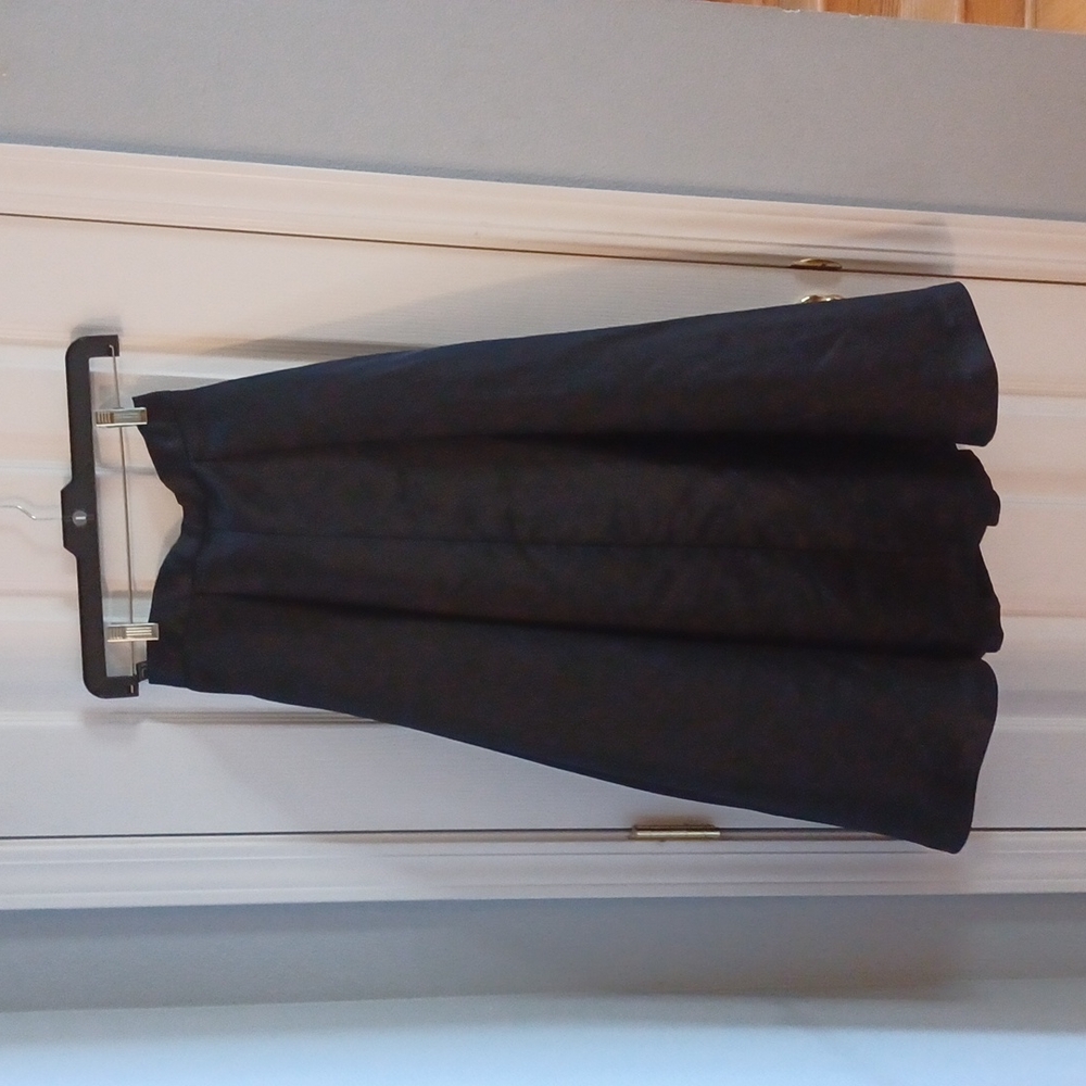 Black skirt